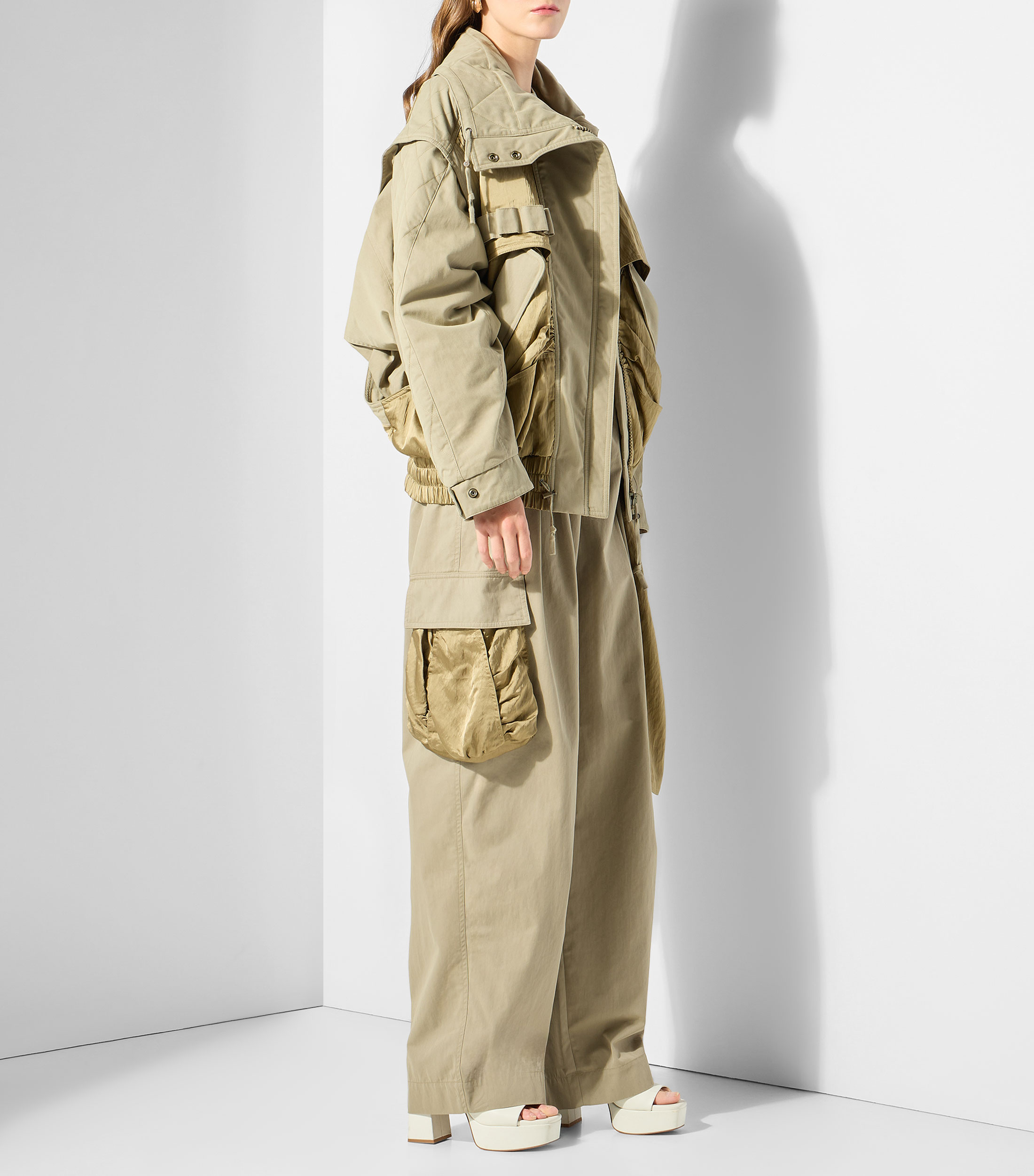 Pantalón casual Mujer